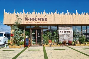 N-FLOWER nail and flower space